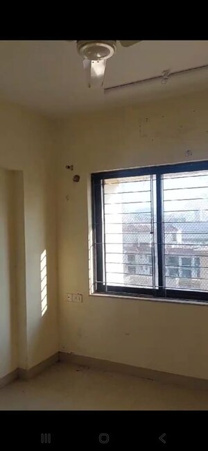 Room in 2 BHK Apartment at K Raheja Palm Spring, Malad West – for Rent