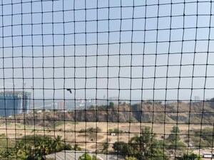 Master Bedroom in 4 BHK Apartment at Raj Grandeur, Powai – for Rent