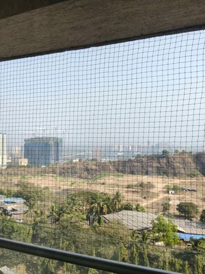 Master Bedroom in 4 BHK Apartment at Raj Grandeur, Powai – for Rent