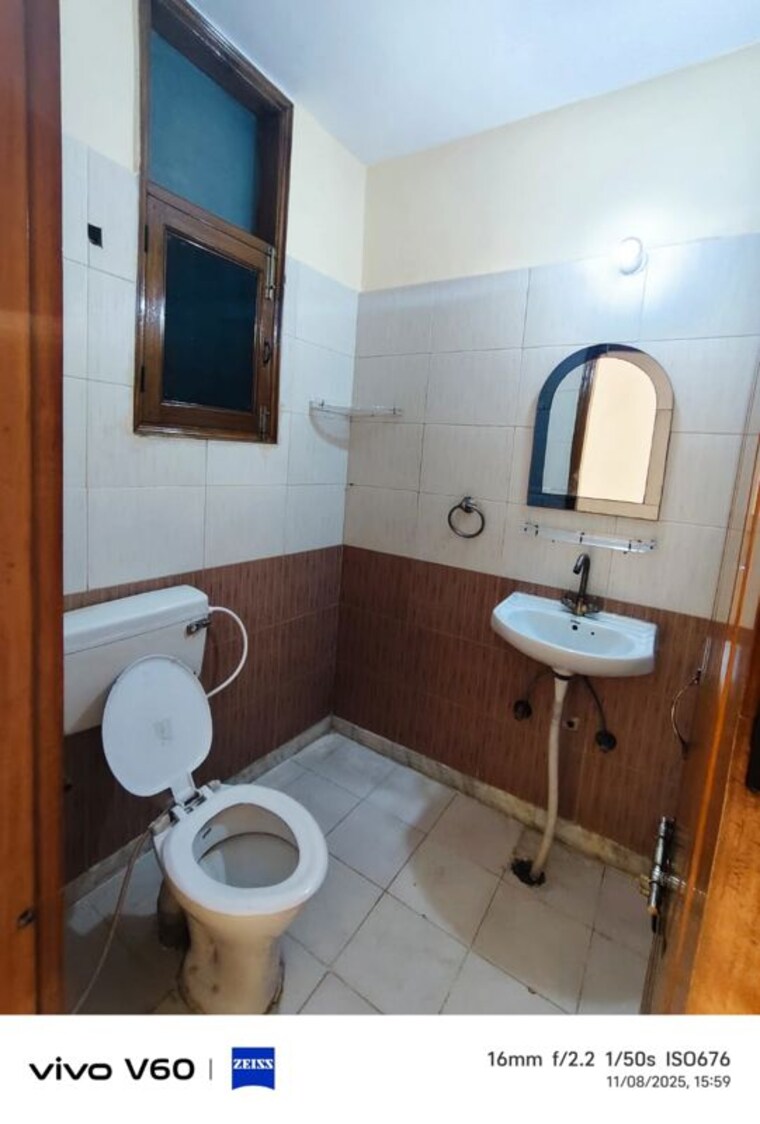 Bathroom, rwa-apartments-sector-50 6 Bedroom 112 Sq.Mt. Independent House In Sector 50 Noida 9995364