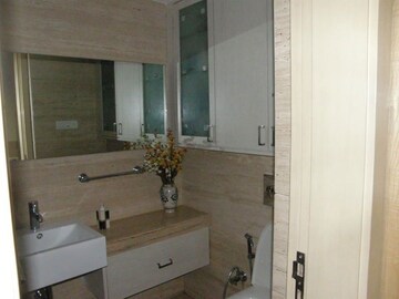 Bathroom in 4 BHK Apartment at Raheja Atlantis, Lower Parel – for Rent