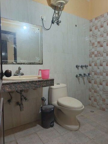 2 BHK Builder Floor For Rent in Neb Sarai