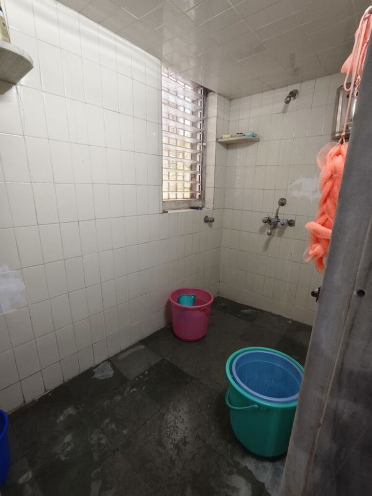 Bathroom, borivali west 2 Bedroom 600 Sq.Ft. Apartment In Borivali West Mumbai 9994019