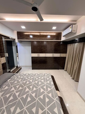 Master Bedroom in 2 BHK Apartment at Shri Sai Ganesh CHS, Goregaon West – for Rent