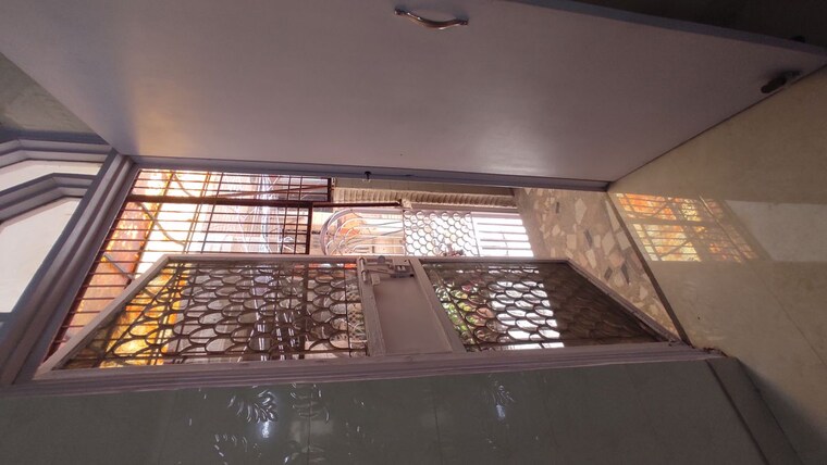 undefined, old rajinder nagar 3 Bedroom 900 Sq.Ft. Builder Floor In Old Rajinder Nagar Delhi 9995498