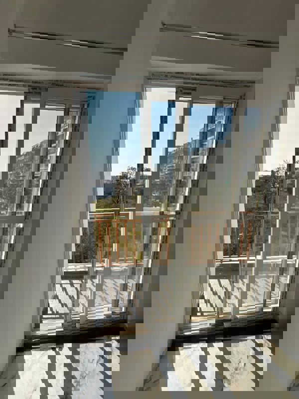 Room in 2 BHK Builder Floor at Aamwala – for Rent