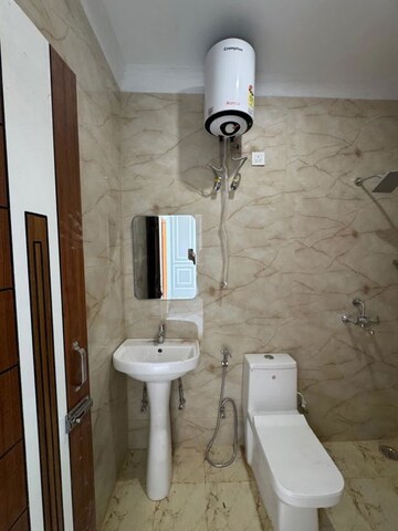 Attached Bathroom in 2 BHK Builder Floor at Aamwala – for Rent