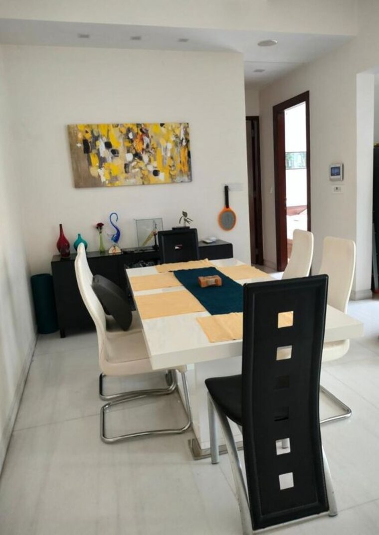 Dining area, raheja-atlantis-mumbai 2 Bedroom 800 Sq.Ft. Apartment In Lower Parel Mumbai 9995488