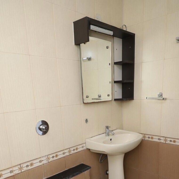 Bathroom, puravankara-purva-venezia 3 Bedroom 1570 Sq.Ft. Apartment In Vignana Kendra Bangalore 9995525