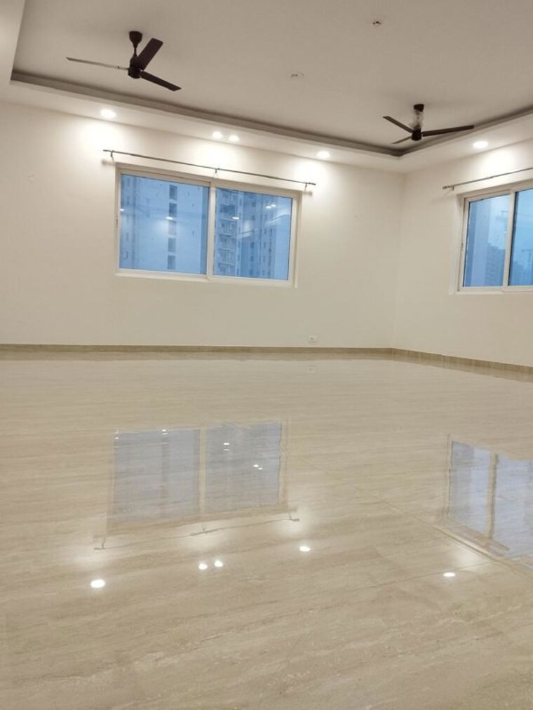 Room, 3c-lotus-300 3 Bedroom 3650 Sq.Ft. Apartment In Sector 107 Noida 9991635