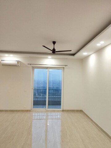 Room in 3 BHK Apartment at 3C Lotus 300, Sector 107 – for Rent