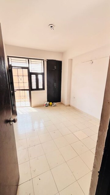 Room in 2 BHK Apartment at Emenox Brave Hearts, Raj Nagar Extension – for Rent