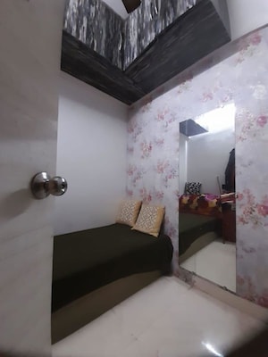 Room in 1 BHK Apartment at Dadar West – for Sale