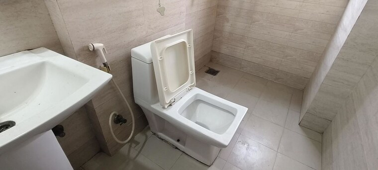 Bathroom, ajnara-elements 1 Bedroom 495 Sq.Ft. Apartment In Sector 137 Noida 9995591