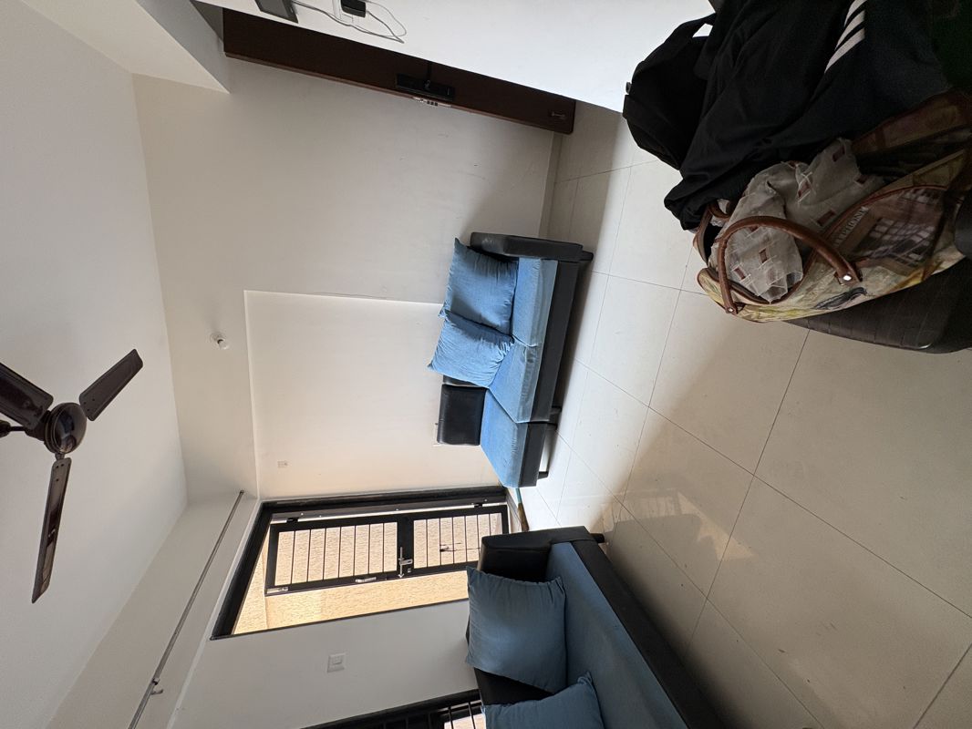 2 BHK Apartment For Rent in Kohinoor Coral Phase 3