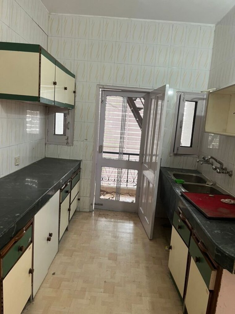 Kitchen, new chandigarh 3 Bedroom 1700 Sq.Ft. Apartment In New Chandigarh Chandigarh 9995707
