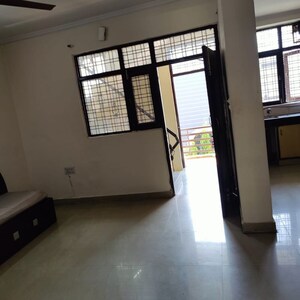 Room in 1 BHK Builder Floor at Greenwood City, Sector 40 – for Rent