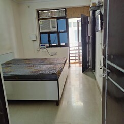 1 BHK + Extra Room Builder Floor For Rent in Greenwood City