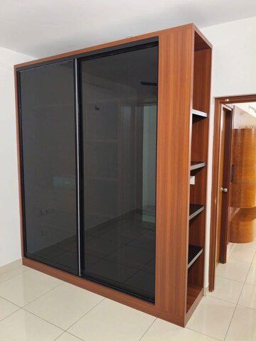 Room in 2 BHK Apartment at Prestige Finsbury Park Hyde, Bagaluru – for Rent