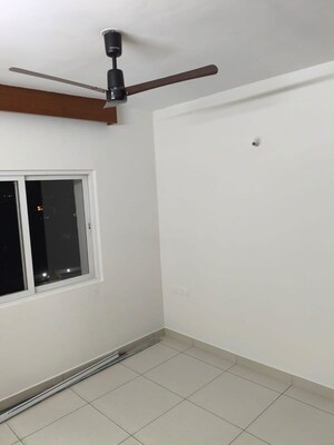 Room in 2 BHK Apartment at Prestige Finsbury Park Hyde, Bagaluru – for Rent