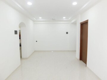 Living Room in 3 BHK Apartment at Goregaon West – for Rent