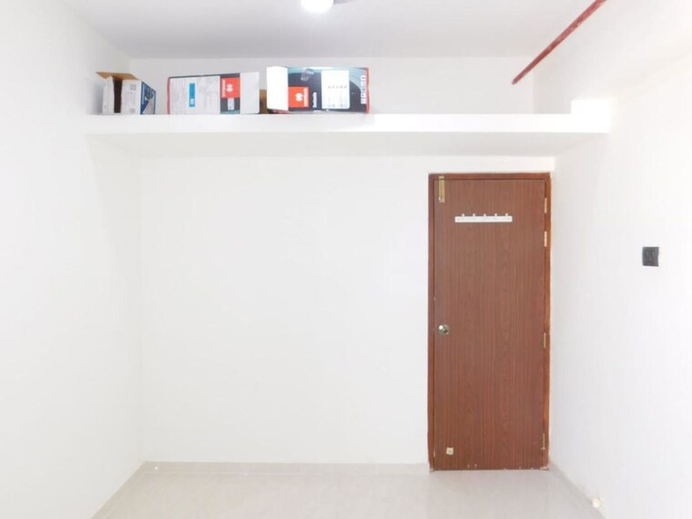 Room, goregaon west 3 Bedroom 1050 Sq.Ft. Apartment In Goregaon West Mumbai 9995776
