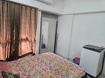 Bedroom in 1 BHK Apartment at Lodha Amara, Kolshet Road – for Sale