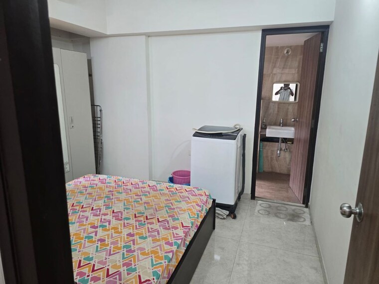Bedroom, lodha-amara 1 Bedroom 384 Sq.Ft. Apartment In Kolshet Road Thane 9995786