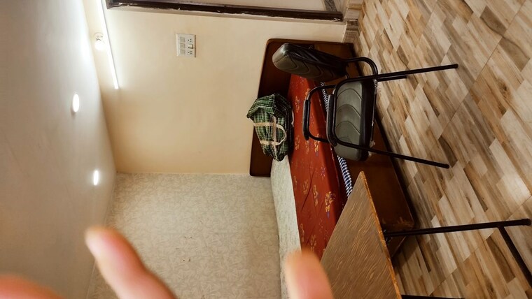 Bedroom, old rajinder nagar 1 RK 300 Sq.Ft. Builder Floor In Old Rajinder Nagar Delhi 9995819