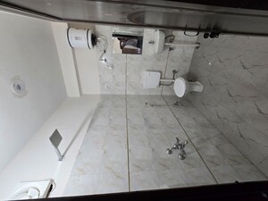 Attached Bathroom in  Pg at Sector 44 – for Rent