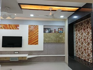 Room in 2 BHK Apartment at Sinhagad Road – for Sale