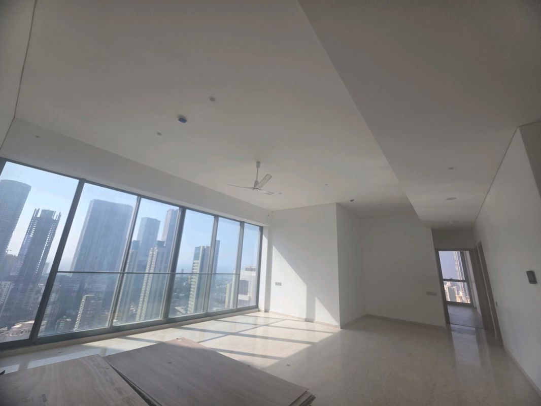 4 BHK + Pooja Room Apartment For Rent in Rustomjee Crown