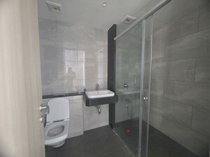 Bathroom in 4 BHK Apartment at Rustomjee Crown, Prabhadevi – for Rent