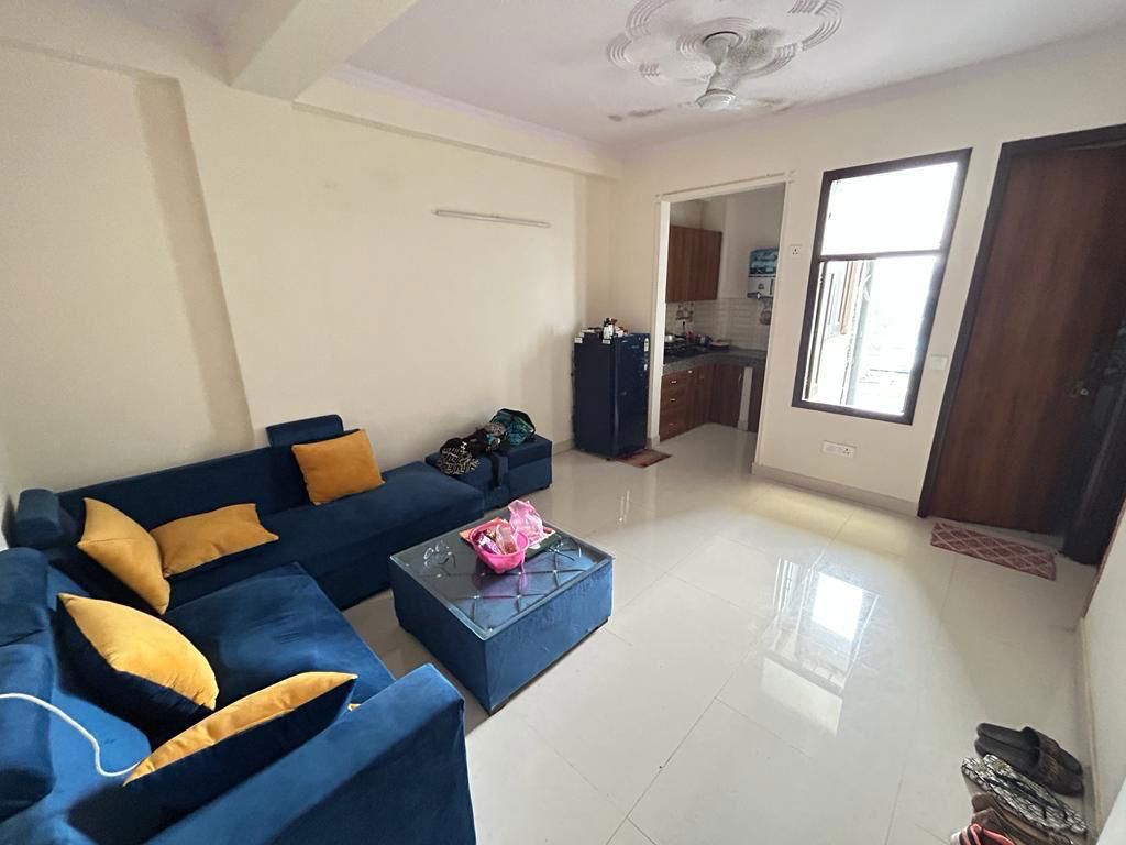 1 BHK + Study Room Builder Floor For Rent in Saket