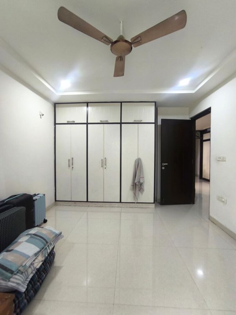 Kitchen, svc-tree-walk 3 Bedroom 1900 Sq.Ft. Apartment In Kondapur Hyderabad 9995778