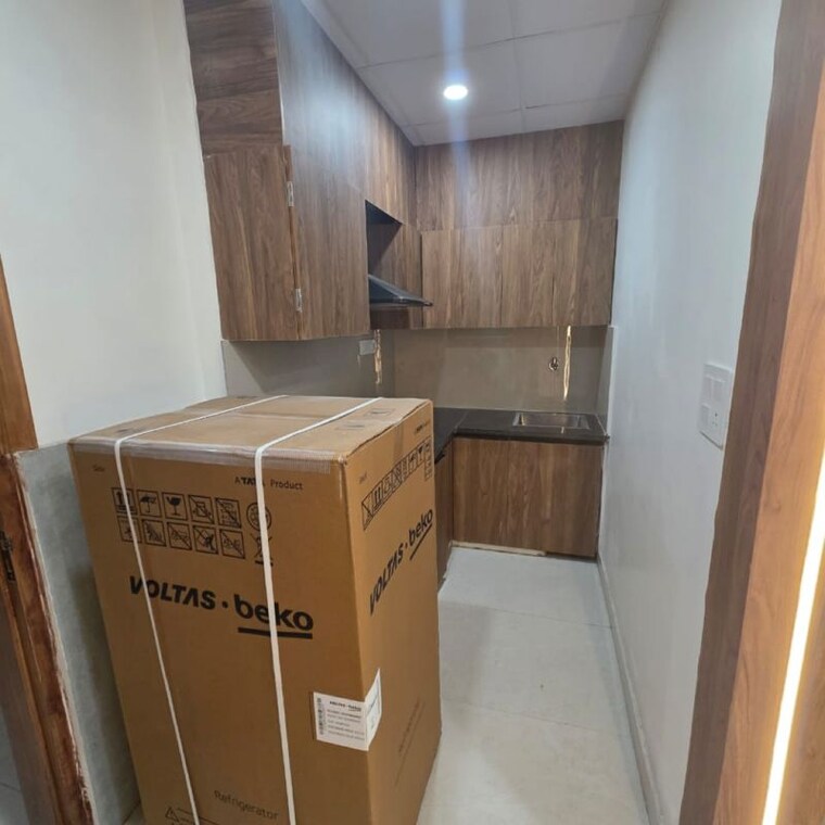 Kitchen, sector 27 1 Bedroom 900 Sq.Ft. Builder Floor In Sector 27 Gurgaon 9995486