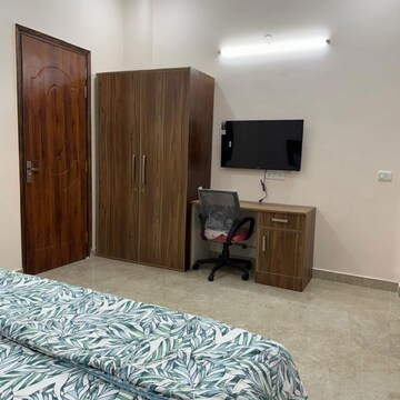 Bedroom in 1 BHK Builder Floor at Sector 27 – for Rent