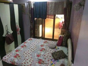 Bedroom in 2 BHK Apartment at Yash Residency, Sector 5 Airoli – for Sale