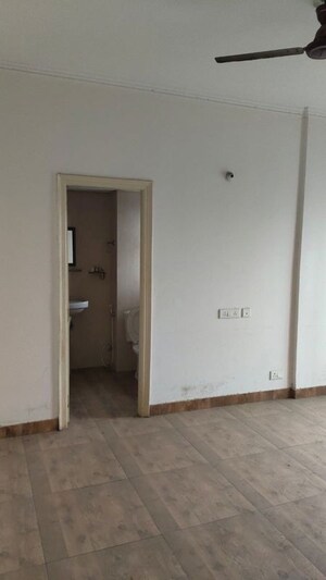 2 BHK Apartment For Sale in Palm Marina Suites, Nh 24