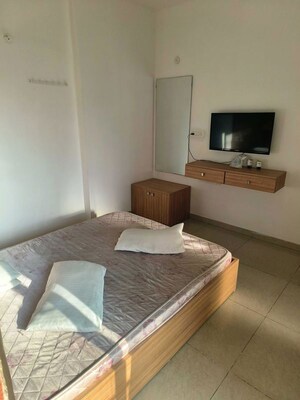 Living Room in 1 BHK Apartment at Ajnara Daffodil, Sector 137 – for Rent