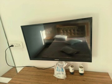 Furnished Amenities in 1 BHK Apartment at Ajnara Daffodil, Sector 137 – for Rent