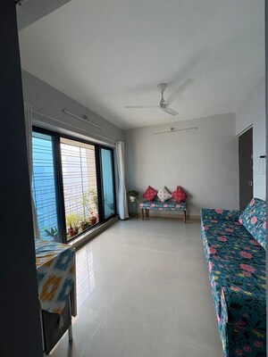 1 BHK Apartment For Sale in Runwal Pearl, Manpada