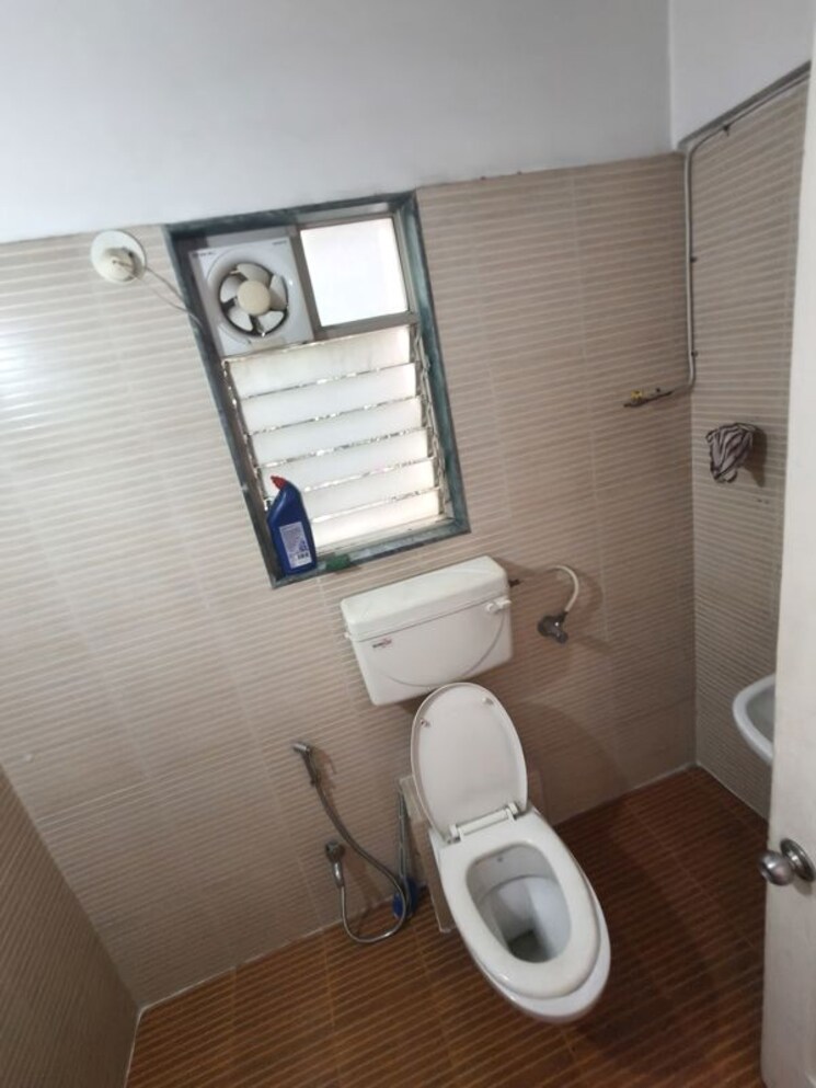 Bathroom, laxmi-krupa-apartments 2 Bedroom 1000 Sq.Ft. Apartment In Bhusari Colony Pune 9995965