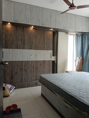 2 BHK Apartment For Rent in Paranjape Azure, Tathawade