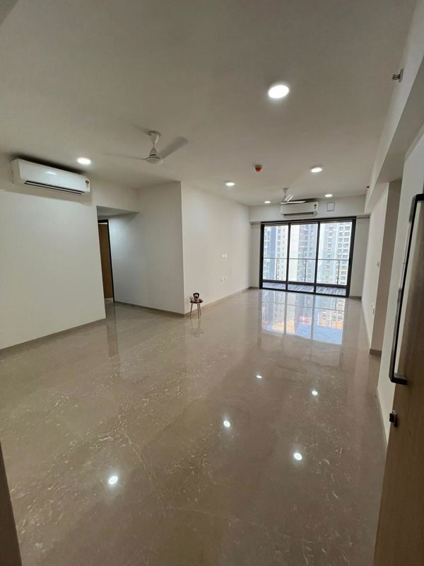 4 BHK + Pooja Room,Servant Room,Study Room,Extra Room Apartment For Sale in Lodha Aura