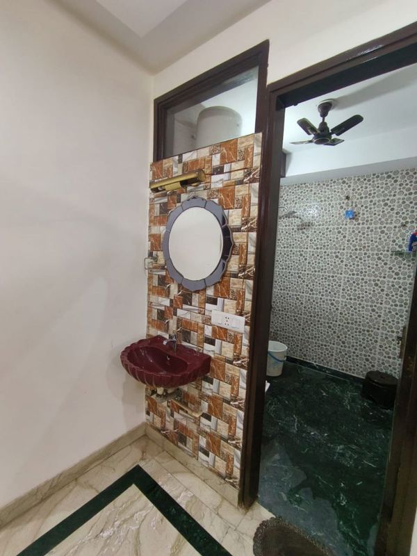 1 BHK Apartment For Rent in Om Tower