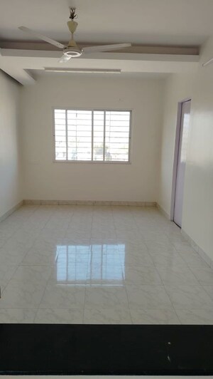 Room in 1 BHK Apartment at Aastha Co Op Hos Society, Dapodi – for Rent