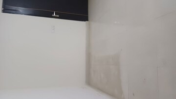 Room in 2 BHK Apartment at Signature The Serenas, Sohna Sector 36 – for Sale