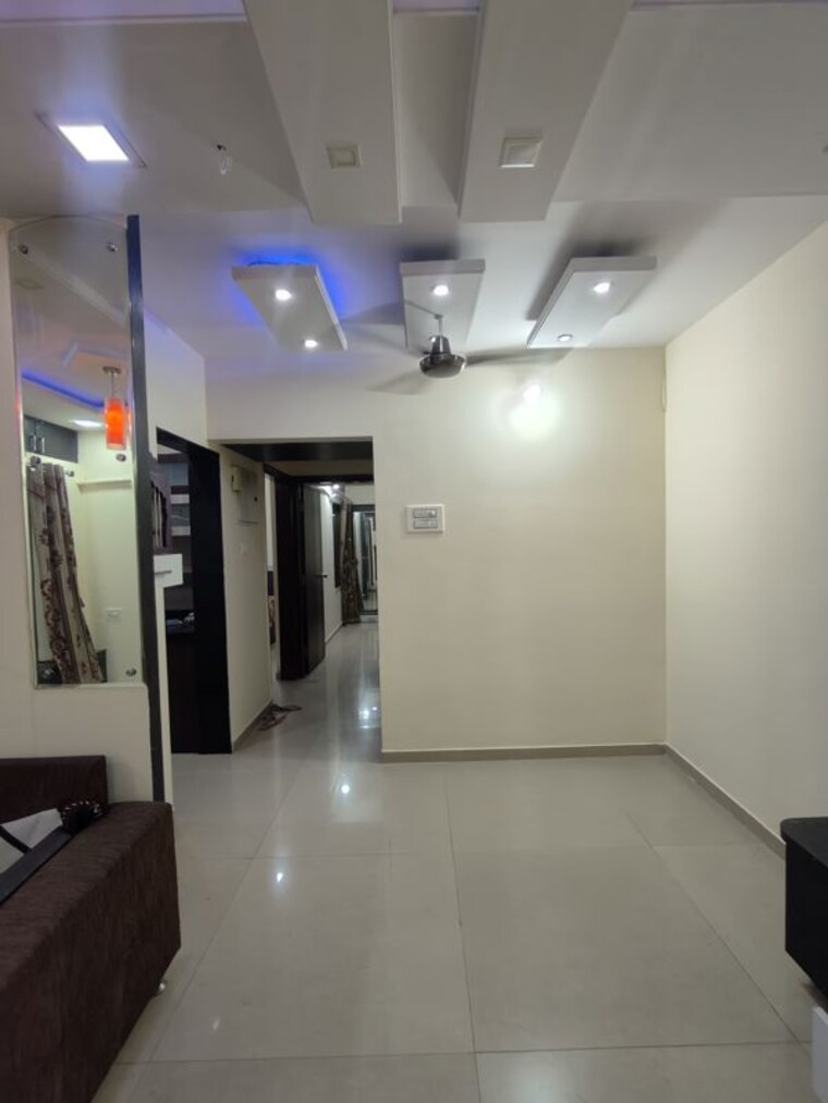 Room, dosti-vihar 2 Bedroom 685 Sq.Ft. Apartment In Samata Nagar Thane 9996150