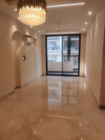 Room in 3 BHK Builder Floor at Hauz Khas – for Rent